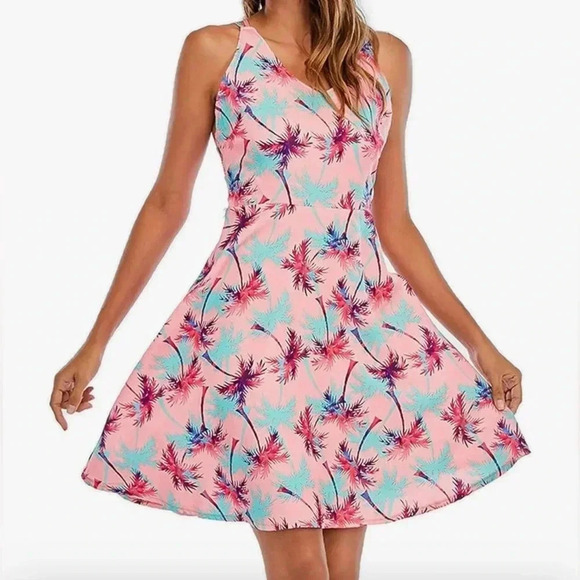 Qian Li | ladies Hawaiian print sundress. Size: 2XL - Picture 12 of 13